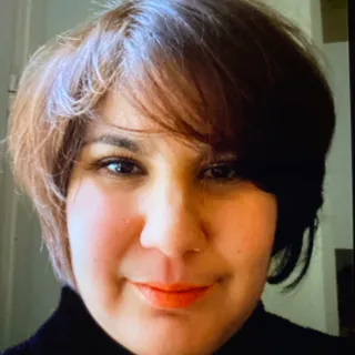 Yasmine Stoos Yasmine Stoos