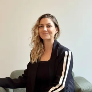 Sarah Bousquet Sarah Bousquet