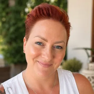 Laura Wuttke-Breuil Laura Wuttke-Breuil