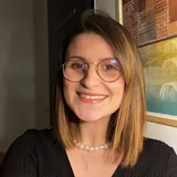 Naomi Davaux