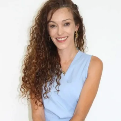 Ana Claudia Soares De Vasconcelos