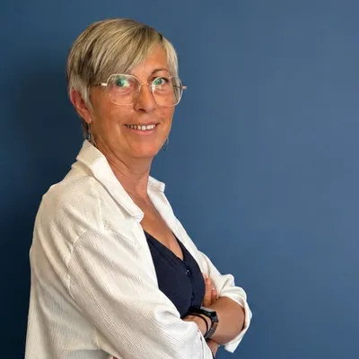 Claudia Maneta Claudia Maneta