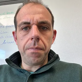 Damien Bacheley Damien Bacheley