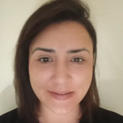 Esra Ok