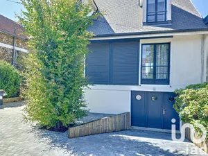 Maison traditionnelle à Noiseau (94880)