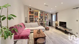 Maison traditionnelle à Pourrières (83910)