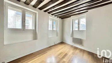 Apartment in Paris (75011)