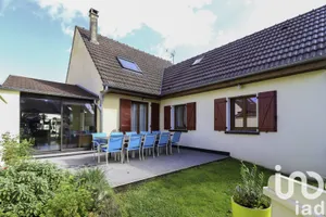 Traditional house at Estrées-Saint-Denis (60190)