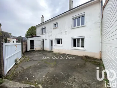 Townhouse in Sainte-Pazanne (44680)