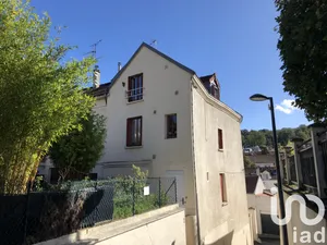 Apartment at CHAVILLE (92370)