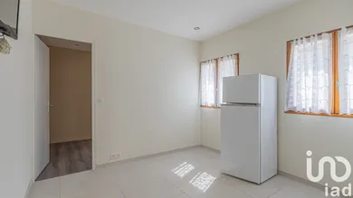Studio à Annecy (74000)