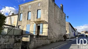 Maison de ville à JONZAC (17500)