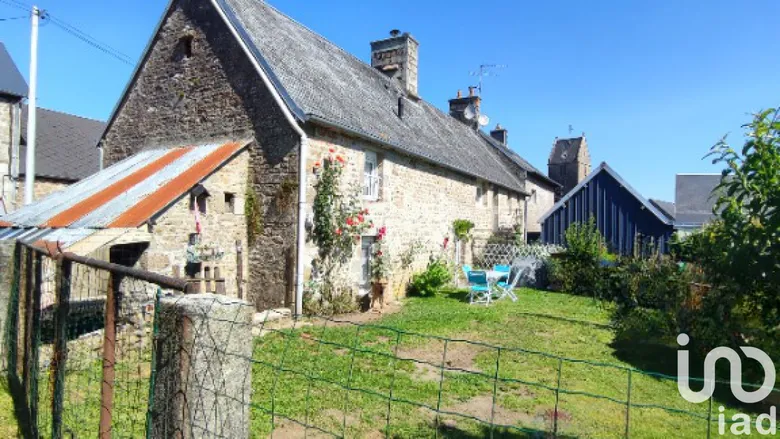 Maison 8 pièces 160 m² · à Noues de Sienne · 160 m² · 150 000 €