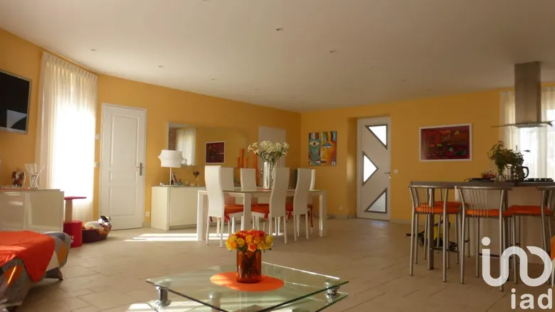 Maison 6 pièces 160 m² · à Saint-Mathurin · 160 m² · 452 500 €