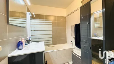 Apartment in CHARBONNIÈRES-LES-BAINS (69260)