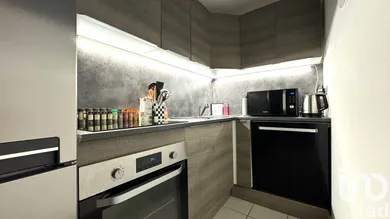 Apartment in CHARBONNIÈRES-LES-BAINS (69260)