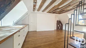 Apartment at RUEIL-MALMAISON (92500)