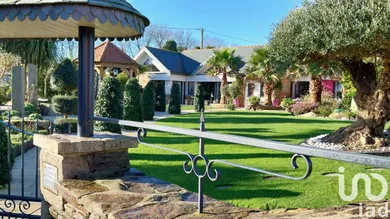 Mansion at Lanarvily (29260)