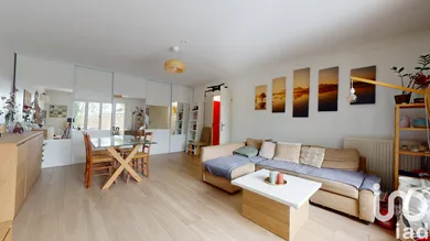 Apartment in MONTIGNY-LE-BRETONNEUX (78180)
