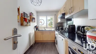 Apartment in MONTIGNY-LE-BRETONNEUX (78180)