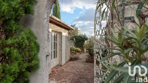 House at Houilles (78800)