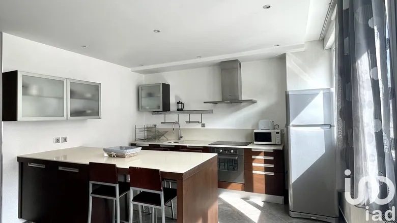 Appartement 5 pièces 87 m² · à Grenoble · 87 m² · 180 000 €