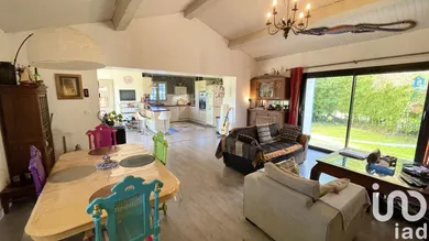 Maison à Jau-Dignac-et-Loirac (33590)