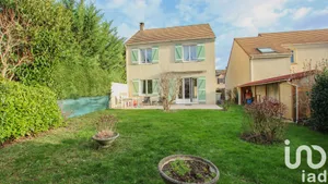 Maison à Mandres-les-Roses (94520)