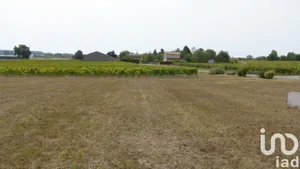 Terrain à bâtir à Brie-Sous-Archiac (17520)