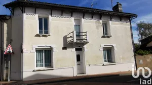 Maison de ville à Chevanceaux (17210)