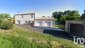 Traditional house at Rives-de-l'Yon (85310)