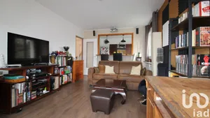 Apartment at Palaiseau (91120)