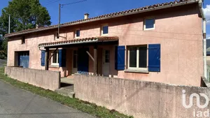Maison traditionnelle à Saint-Aubin-le-Cloud (79450)