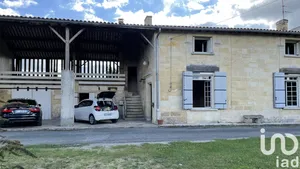 Village house at Arveyres (33500)