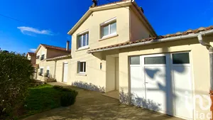 House at Douzens (11700)