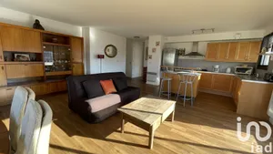 Apartment at Saint-Maur-des-Fossés (94100)