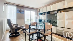 Apartment at Saint-Maurice (94410)