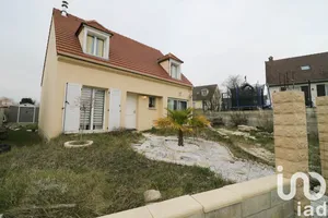 Traditional house at MOUROUX (77120)
