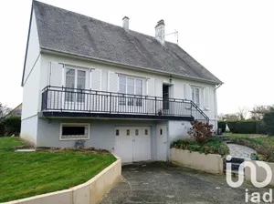 Maison traditionnelle à Noron-la-Poterie (14490)