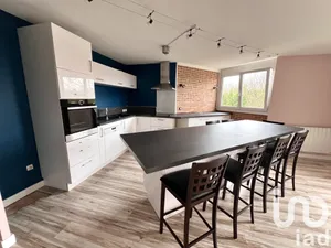 Appartement à MONTIGNY-LE-BRETONNEUX (78180)