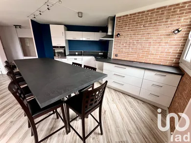 Apartment in MONTIGNY-LE-BRETONNEUX (78180)