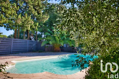 Maison de campagne à Montaren-et-Saint-Médiers (30700)