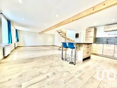 Immeuble à SAINT-VALLIER (71230)