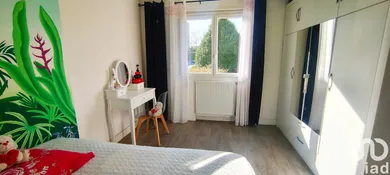 Apartment in SAINT-PRIEST (69800)