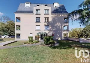 Apartment at DAMMARIE-LES-LYS (77190)