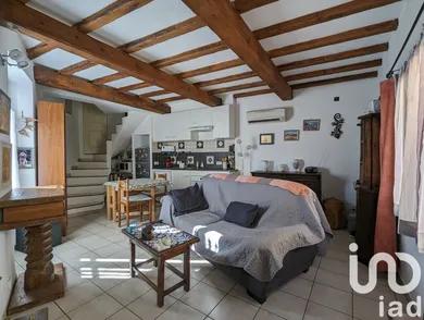 Maison de village à Peyruis (04310)