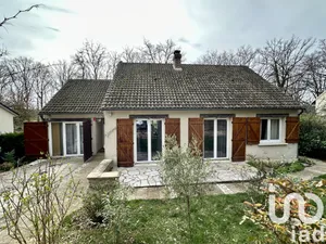 Maison traditionnelle à ROCHEFORT-EN-YVELINES (78730)
