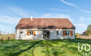 House at Lorris (45260)