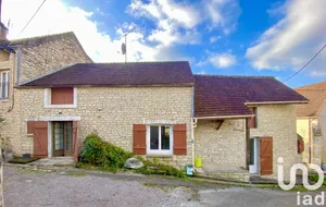 Village house at ARCY-SUR-CURE (89270)