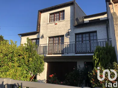 Maison traditionnelle à Ablon-sur-Seine (94480)